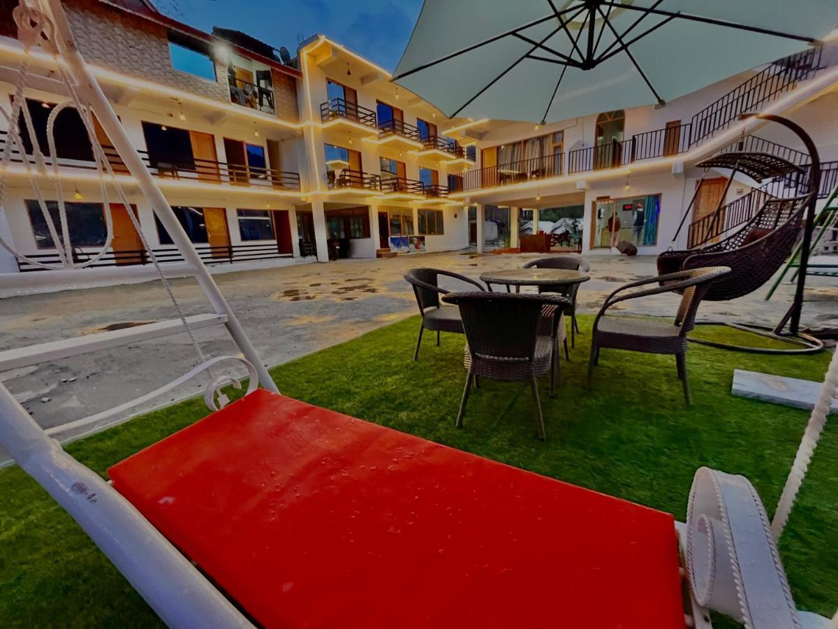Hotel Beas River Retreat - A Riverside Hotel With Balcony Manāli Exterior foto