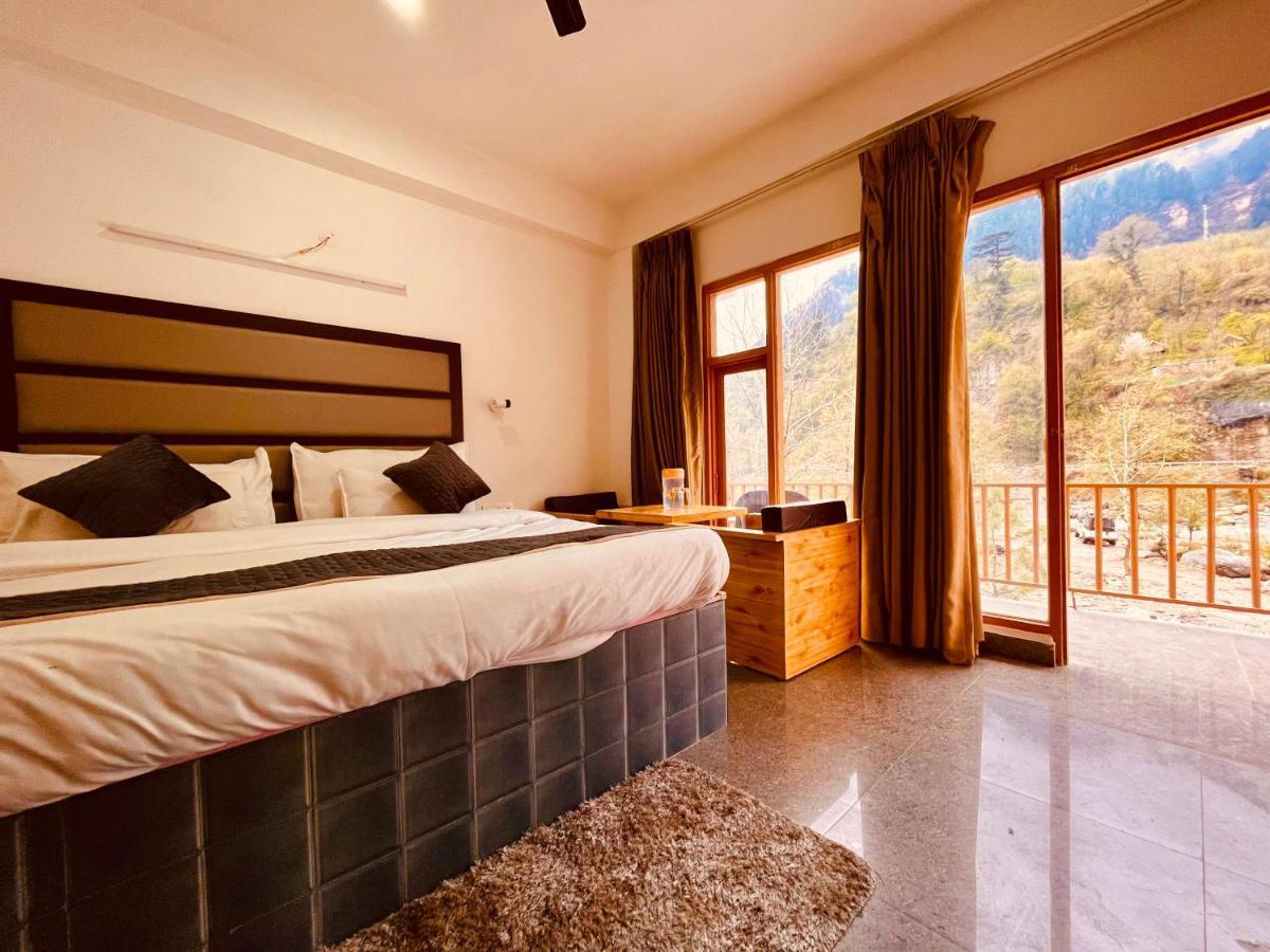 Hotel Beas River Retreat - A Riverside Hotel With Balcony Manāli Exterior foto