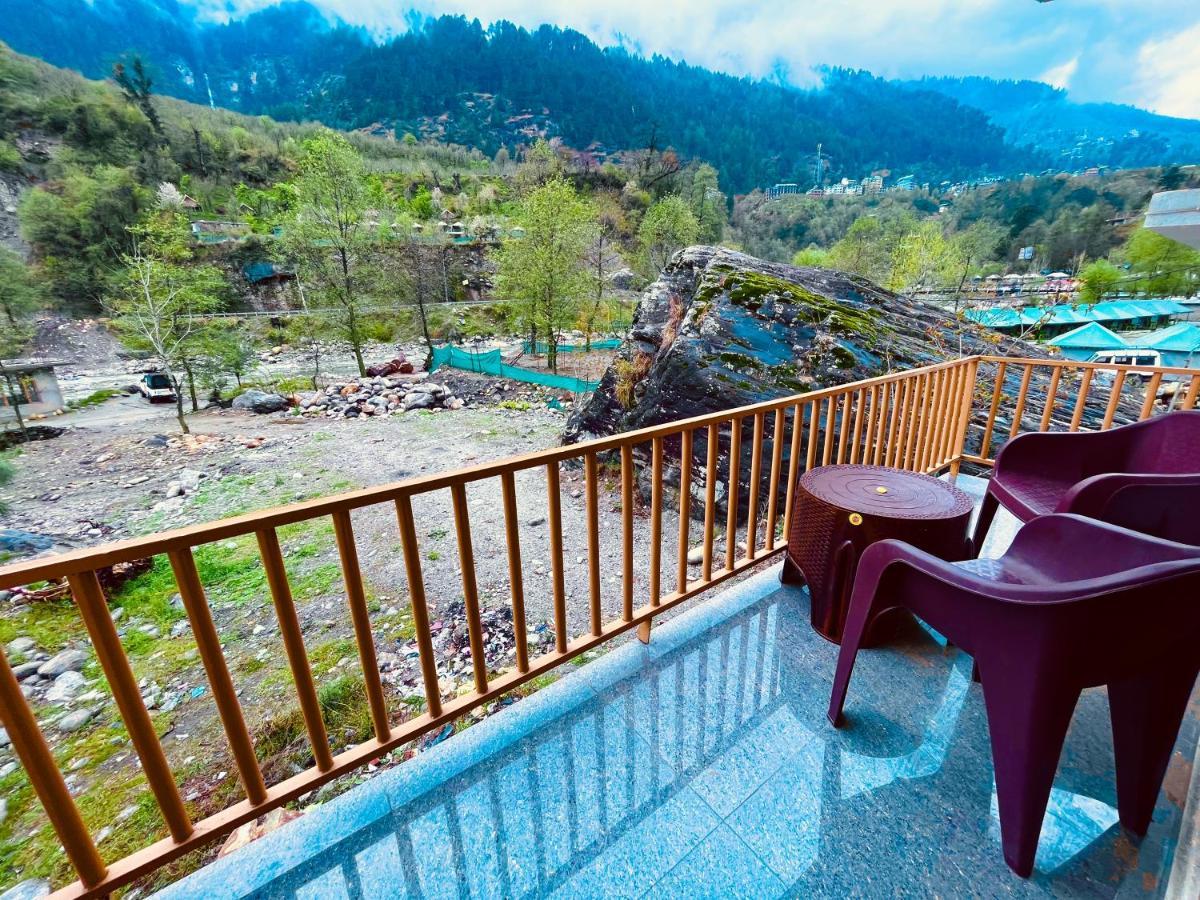 Hotel Beas River Retreat - A Riverside Hotel With Balcony Manāli Exterior foto